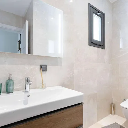 Villa Stunning 5-bedroom With Panoramic View Of Marina Yalıkavak