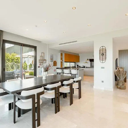 Вилла Stunning 5-bedroom With Panoramic View Of Marina *