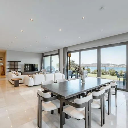 Stunning 5-bedroom With Panoramic View Of Marina * Яликовак